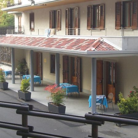 Albergo Il Castellino Boario Terme Exterior foto