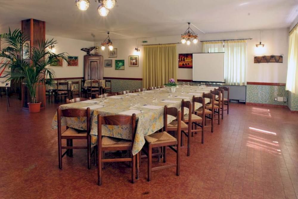 Albergo Il Castellino Boario Terme Exterior foto